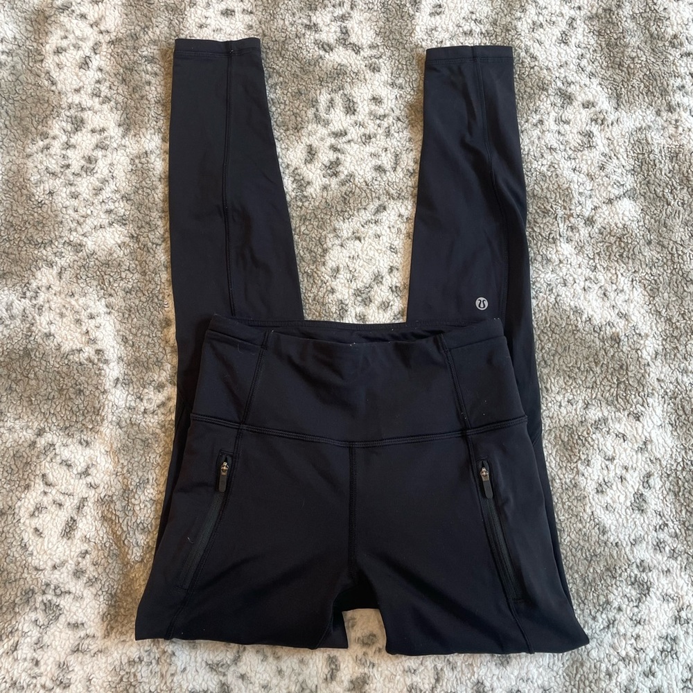 Black lululemon leggings